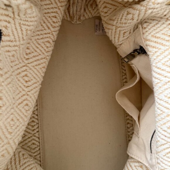 Jen & Co Diamond Woven Tote - EUC - Picture 9 of 12